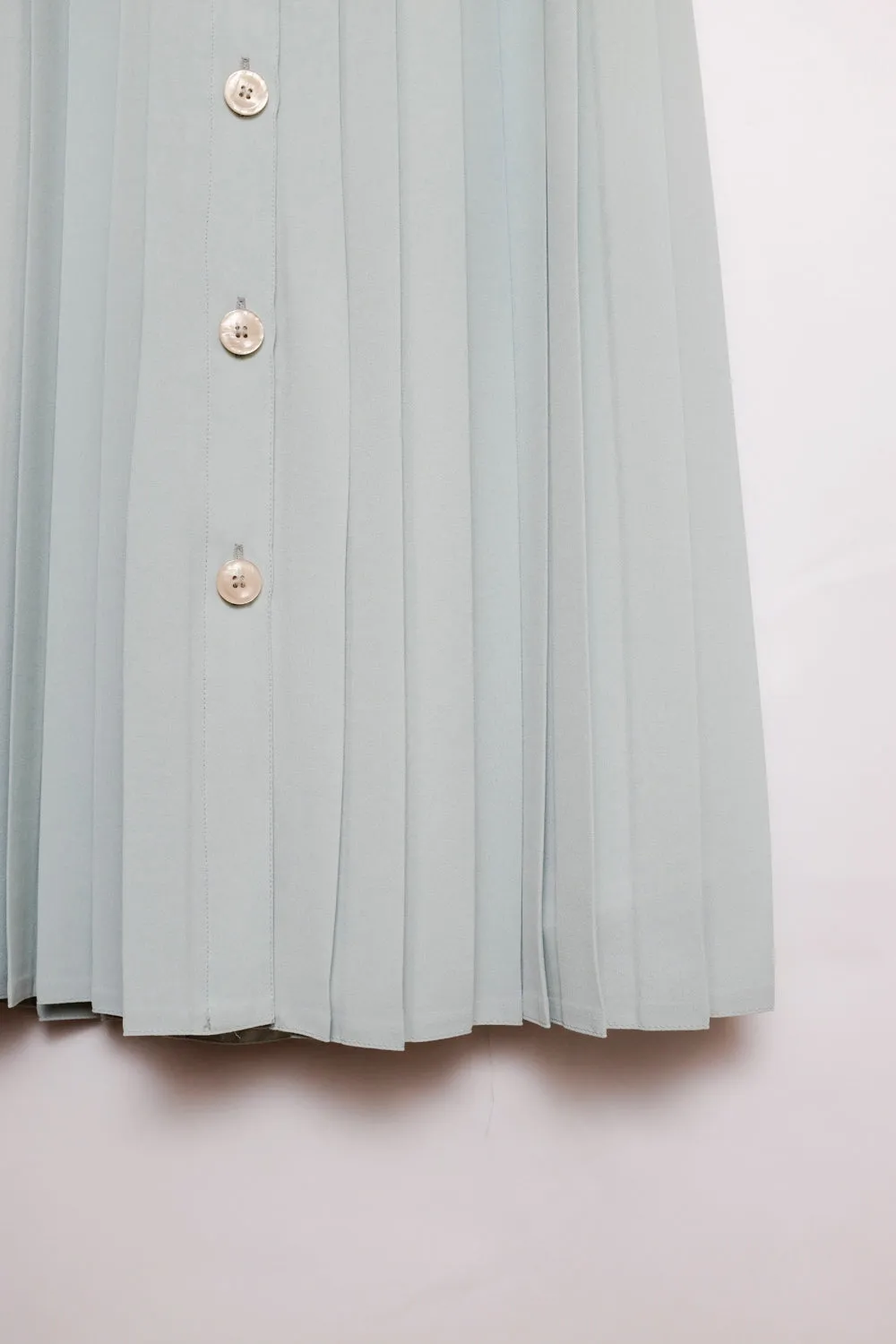 0015_PLEATED PALE BLUE MIDI SKIRT