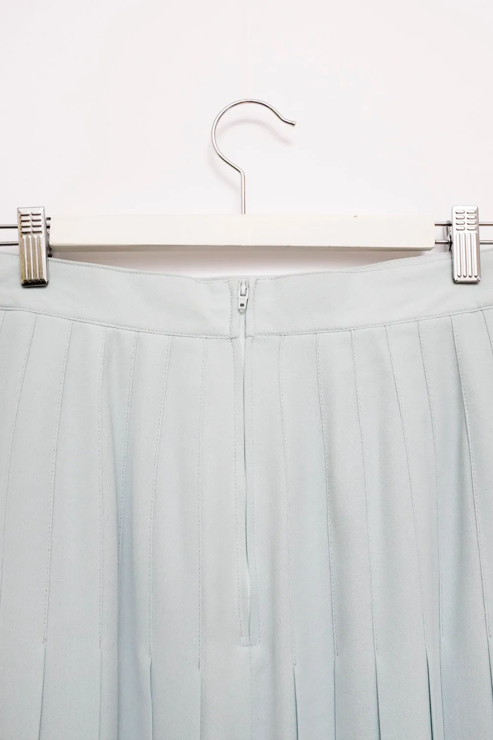 0015_PLEATED PALE BLUE MIDI SKIRT