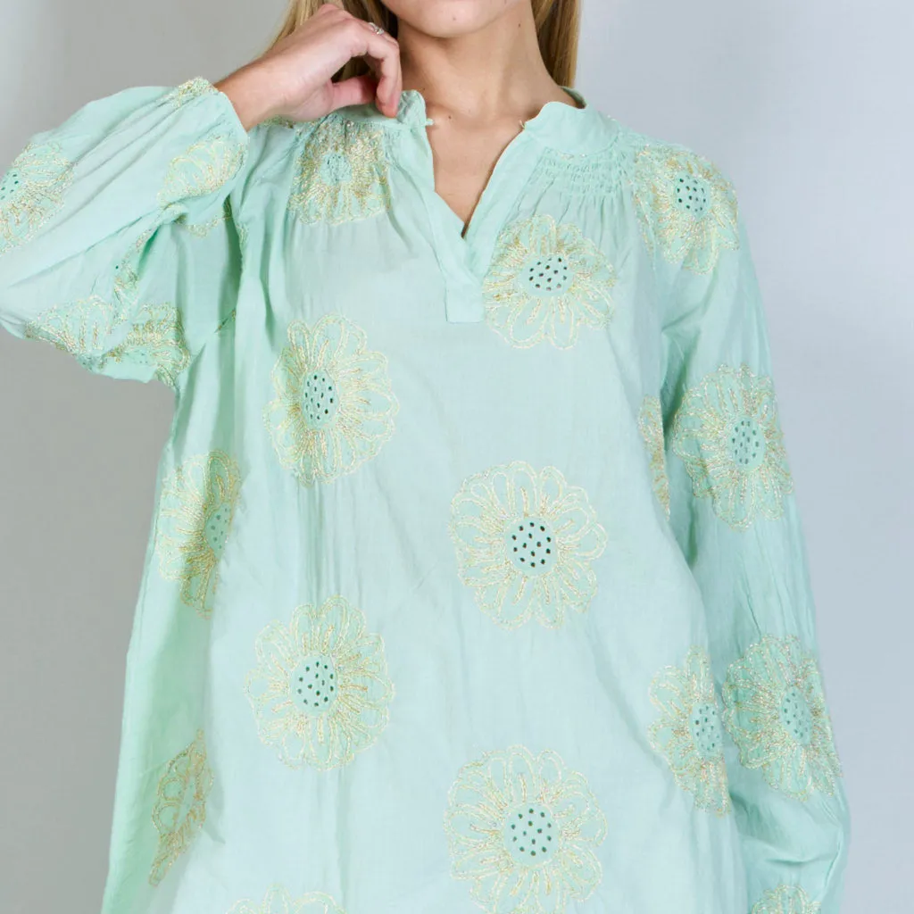 Crochet flower shirt with ruffled collar wholesale