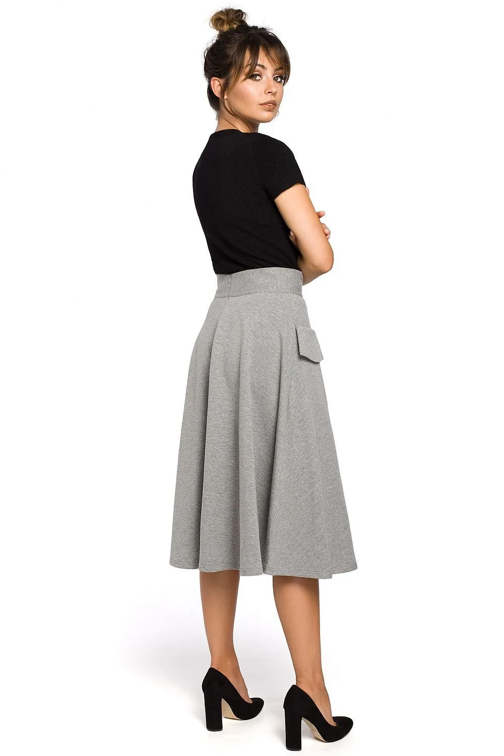 Elegant Flared Midi Skirt with Practical Front Pockets - A Timeless Wardrobe Essential