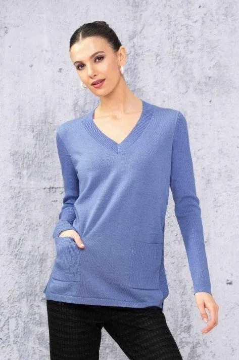 V-Neck Pullover